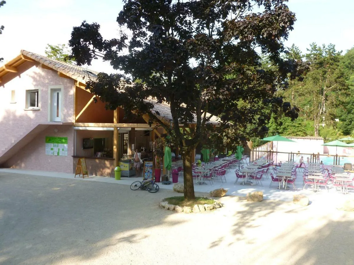 Camping Avec Piscine Et Riviere A Tournon Sur Rhone Ardeche 